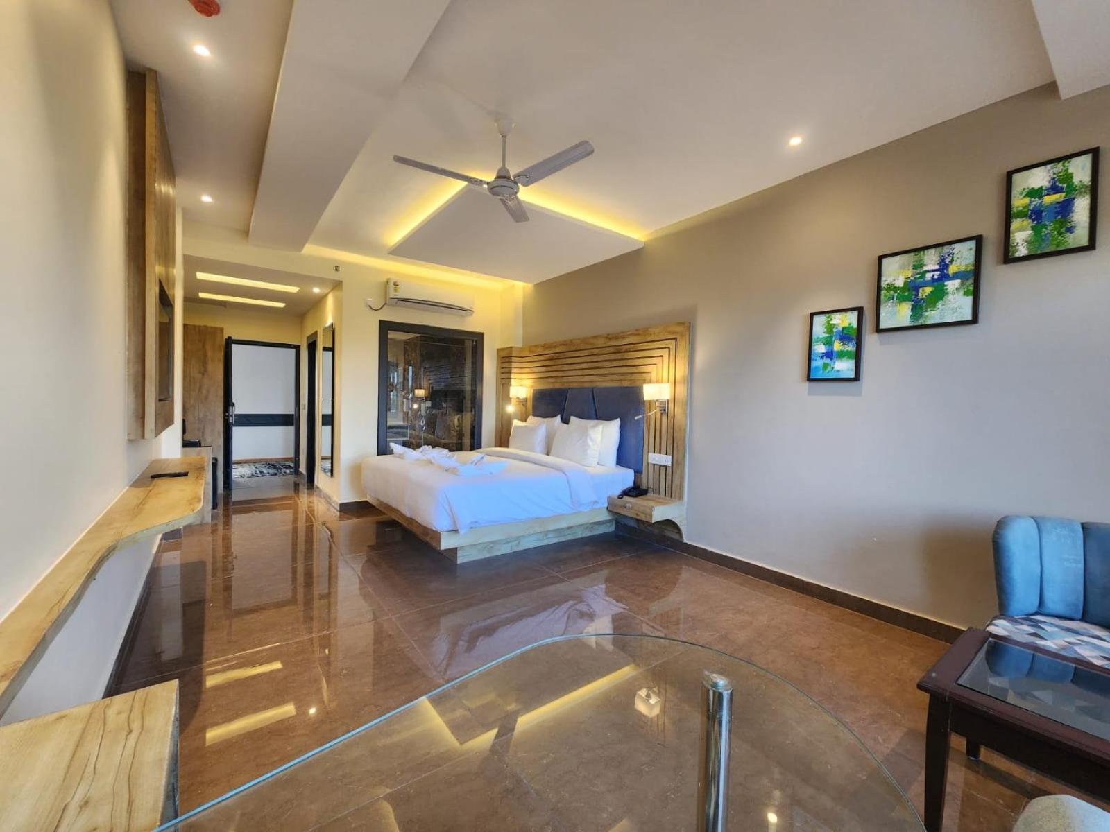 Aachman River And Valley View Resort Dharamshala - A Riverside Resort With Balcony View Esterno foto