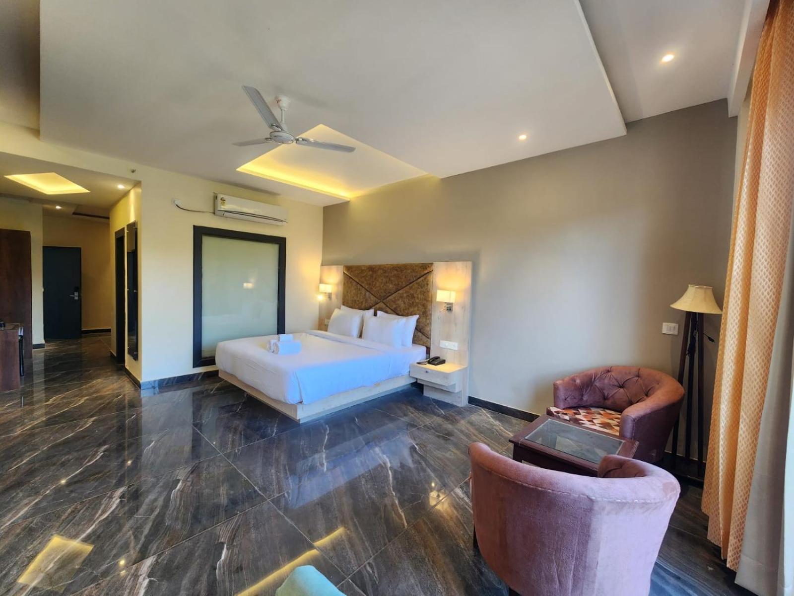 Aachman River And Valley View Resort Dharamshala - A Riverside Resort With Balcony View Esterno foto