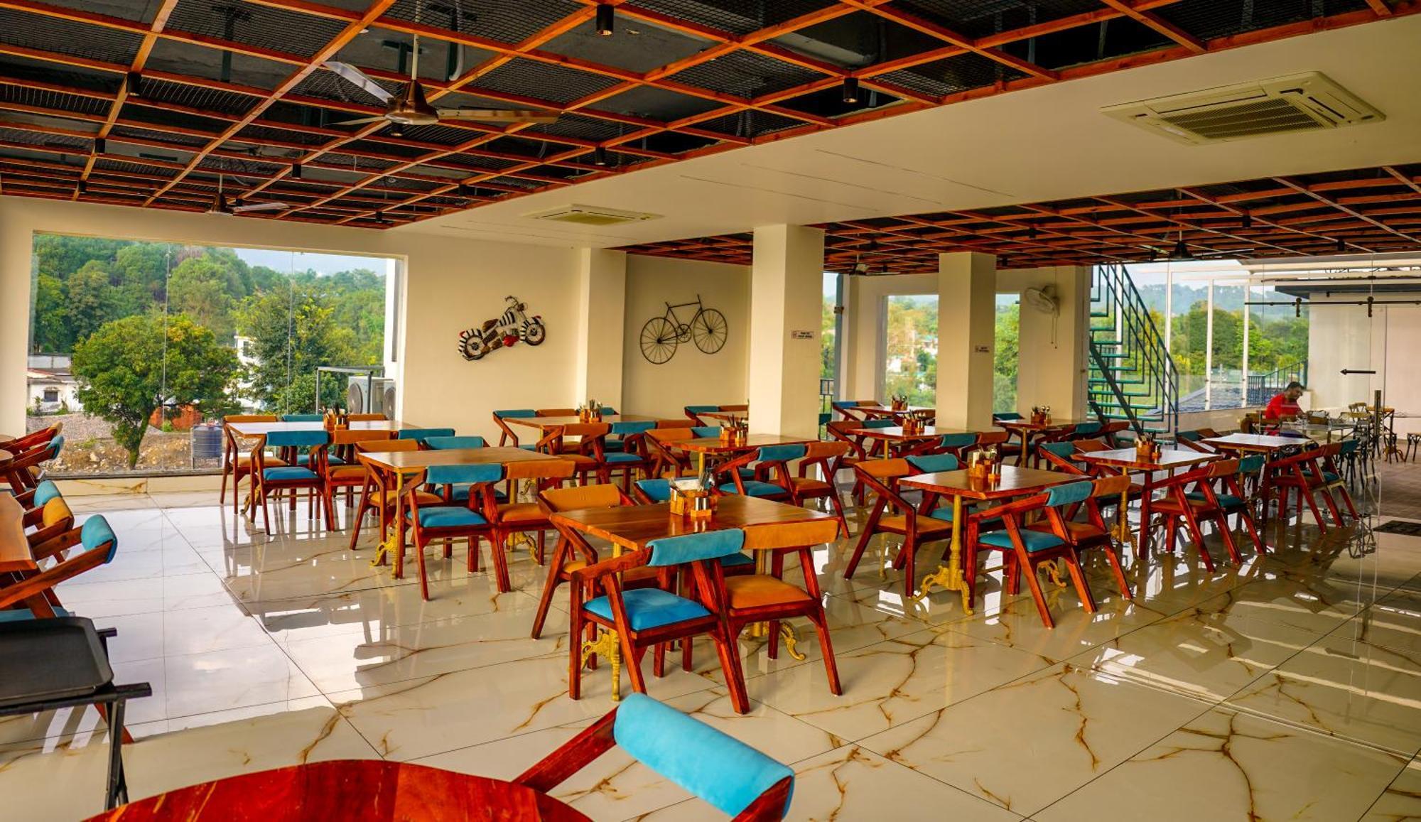 Aachman River And Valley View Resort Dharamshala - A Riverside Resort With Balcony View Esterno foto