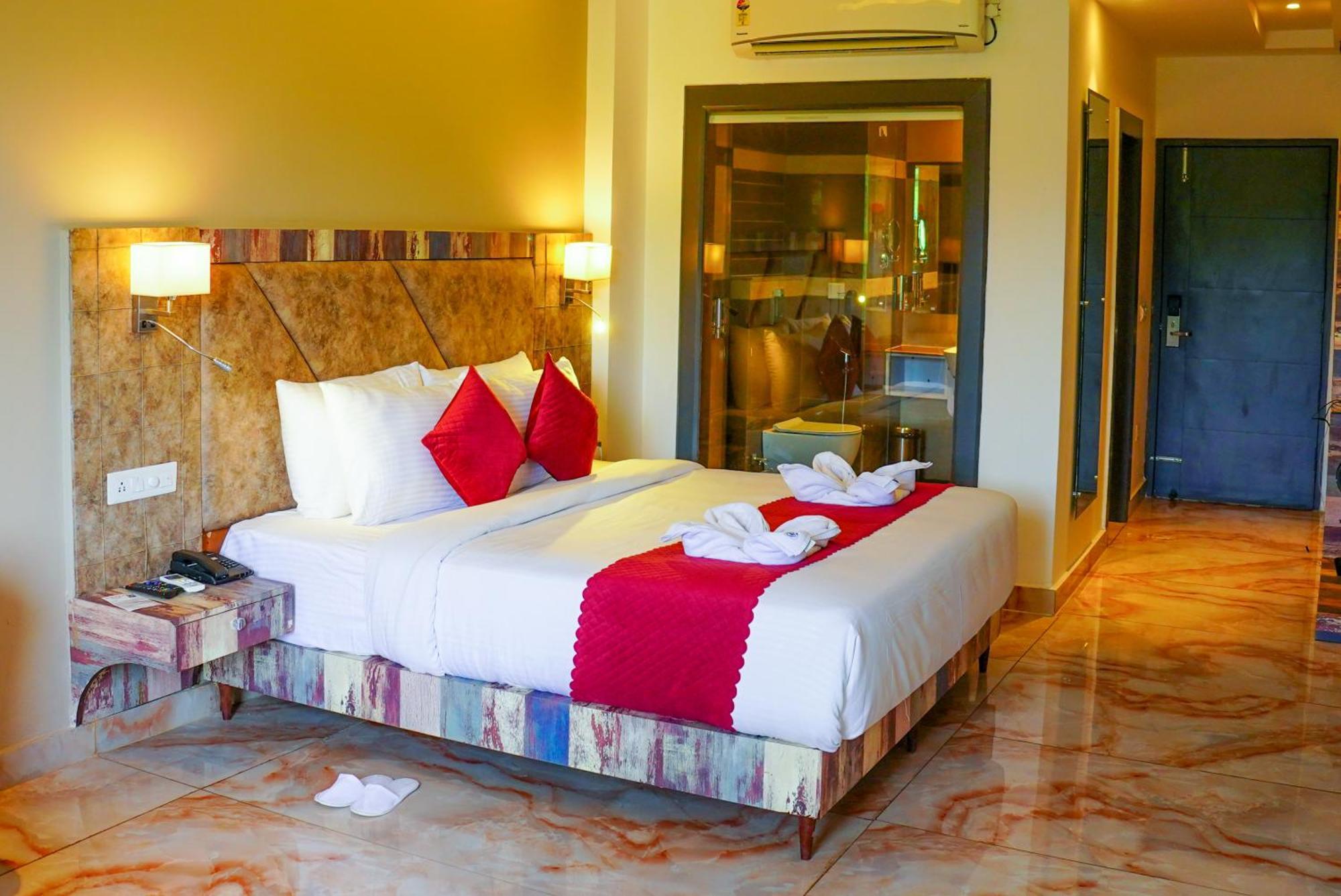 Aachman River And Valley View Resort Dharamshala - A Riverside Resort With Balcony View Esterno foto